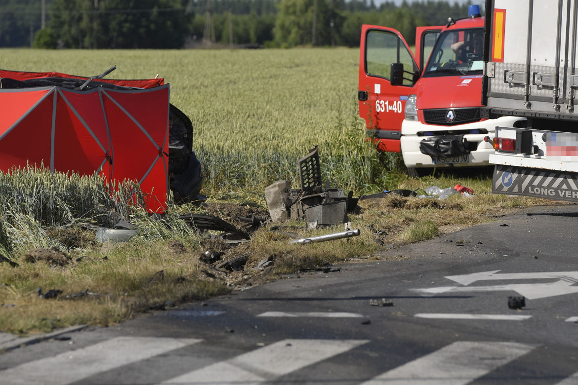 Wypadek w Elżbietowie. Zginęły dwie rodziny 