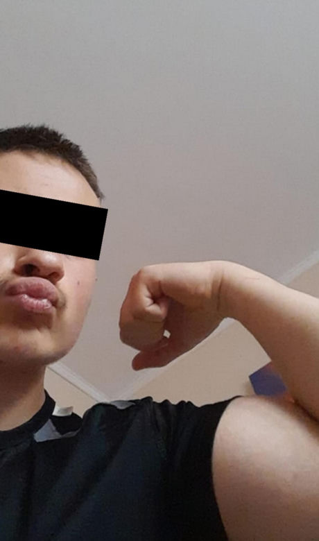 Wnuczek znęcał się nad babcią.