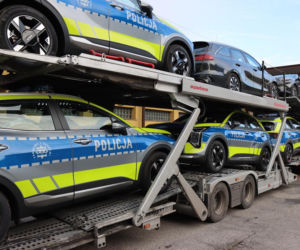 Nowe policyjne samochody