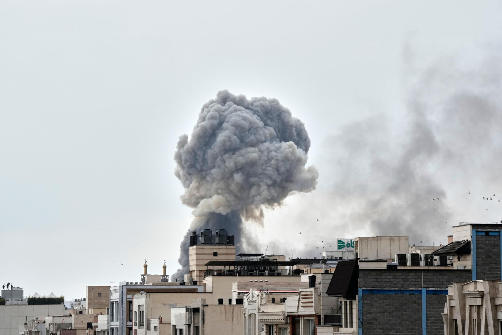 Wojna do całkowitego upadku reżimu. Czy Iran jest w stanie przetrwać ataki USA i Izraela?