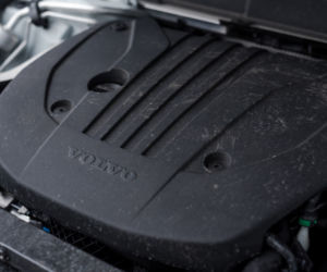 Volvo XC60 B4 Mild Hybrid FWD AT8 Momentum