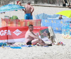 Gorące wakacje europosła Kuźmiuka