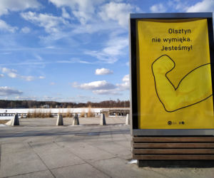 Nietypowe plakaty na ulicach Olsztyna: Olsztyn to nie Mazury. Covid to nie Warmia [ZDJĘCIA]