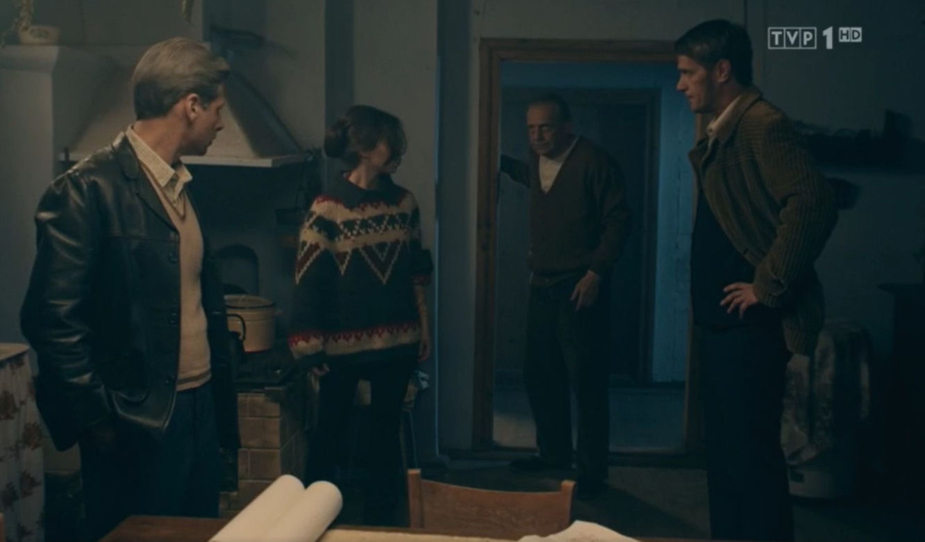 Stulecie Winnych sezon 3, odc. 38: Władek (Arkadiusz Janiczek), Jasiek (Patryk Szwichtenberg), Michelle (Maria Pawłowska), Damian (Paweł Okraska)