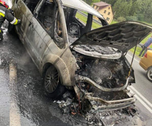 Roztoka Wielka. Ford płonął jak pochodnia! Zostały z niego zgliszcza