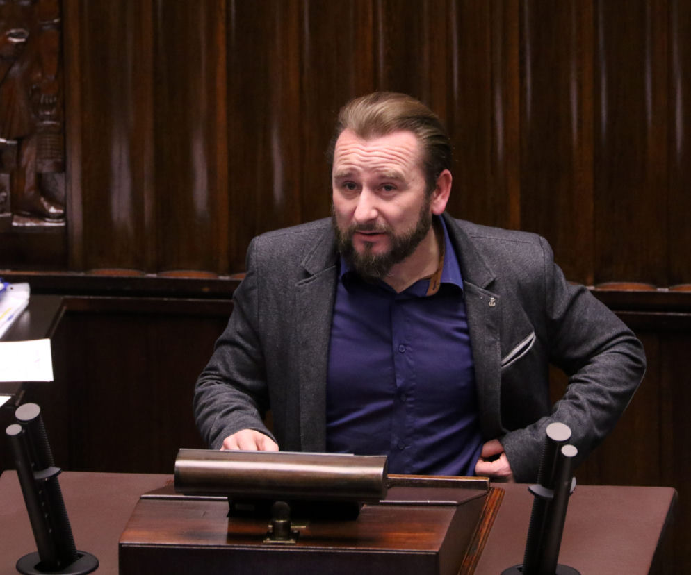Poseł Liroy rapuje o polityce
