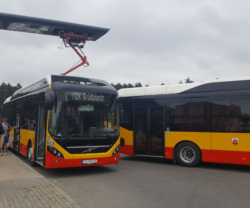 autobus hybrydowy MZK