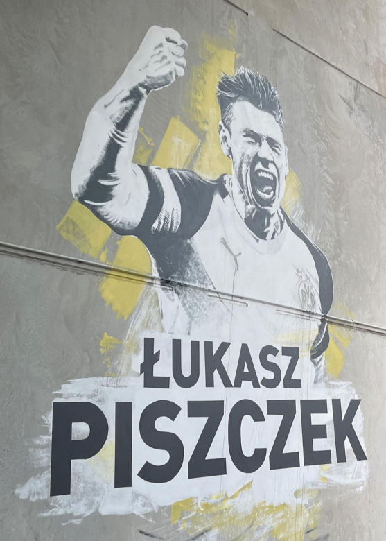 Mural Łukasza Piszczka na stadionie w Dortmundzie