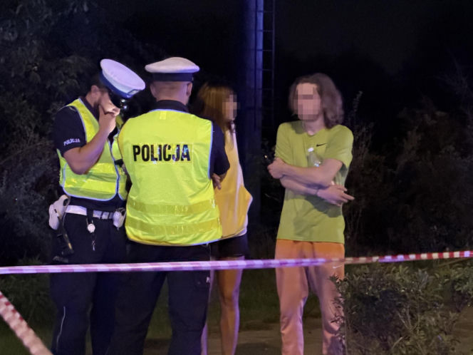 W BMW staranował przystanek. Wcześniej stracił prawo jazdy