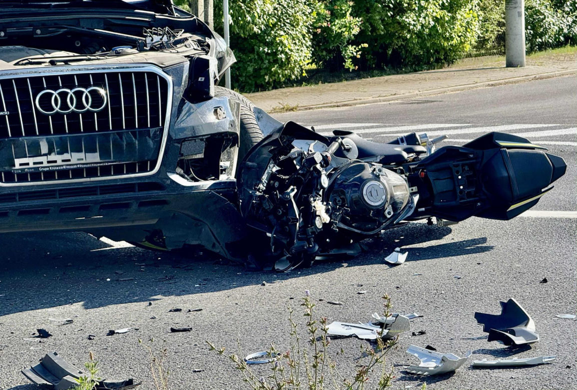 22-letnia kobieta na skuterze potrącona przez samochód