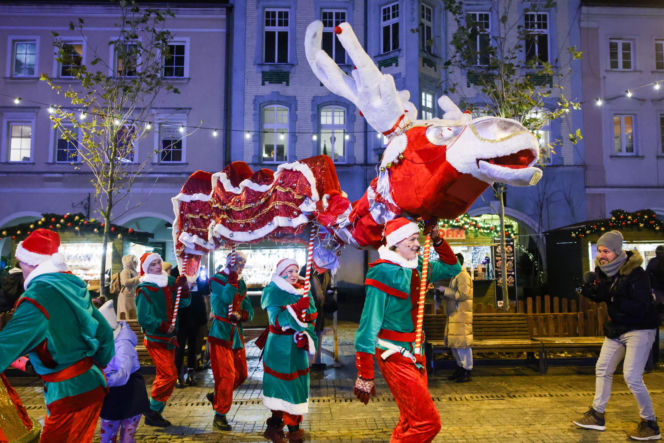 Gliwicki Jarmark Bożonarodzeniowy wystartował. Wiedeński klimat i świąteczne gofry