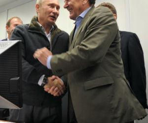  Putin chce zakończyć wojnę? Były kanclerz Niemiec ma z nim dobre relacje i  zdradza szczegóły