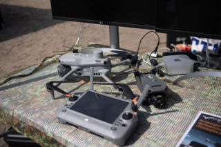 Węgry rozwijają broń laserową. System ma niszczyć drony