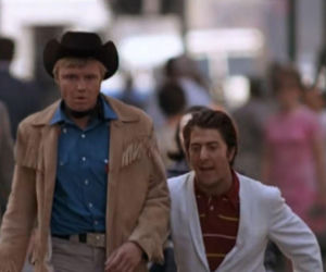 Dustin Hoffman nie grał, gdy uderzył w maskę taksówki. Tak powstała kultowa scena filmowa