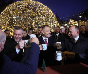 Karol Nawrocki wpadł na jarmark świąteczny