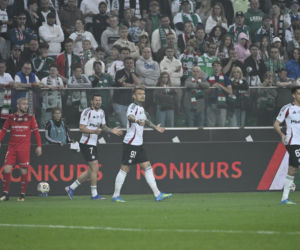 Kibice nie zawiedli podczas meczu Legia - Widzew. Efektowne zdjęcia z trybun
