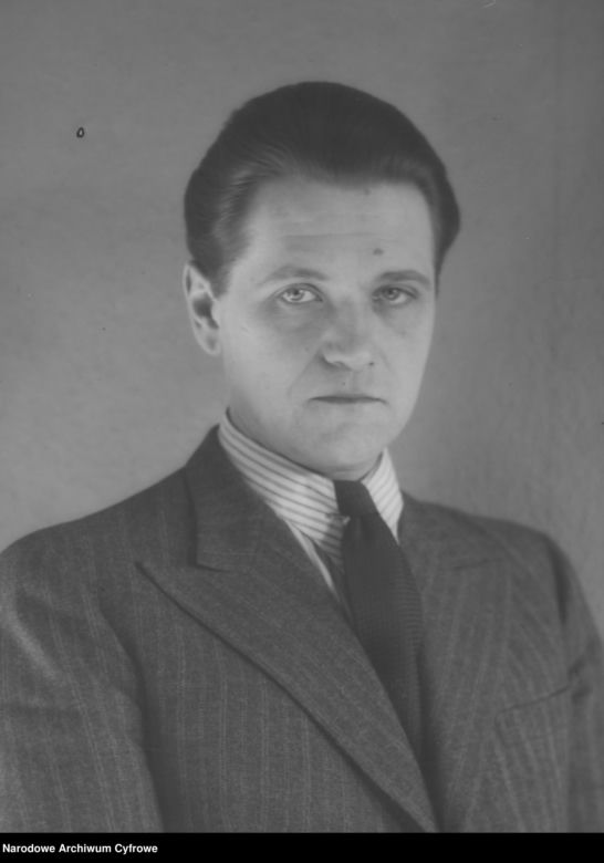 Rozmyte twarze i ukryta historia. Tajemnica zdjęcia z balu sylwestrowego 1933 roku