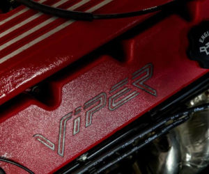 Dodge Viper z przebiegiem 34 mil