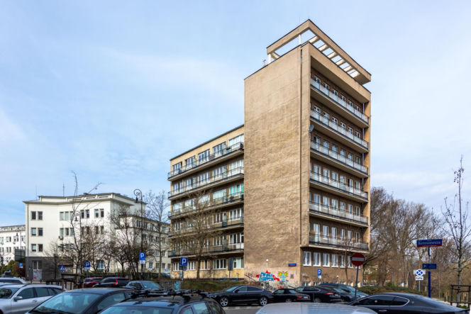 Wieżowiec przy ul. Sewerynów 4 w Warszawie