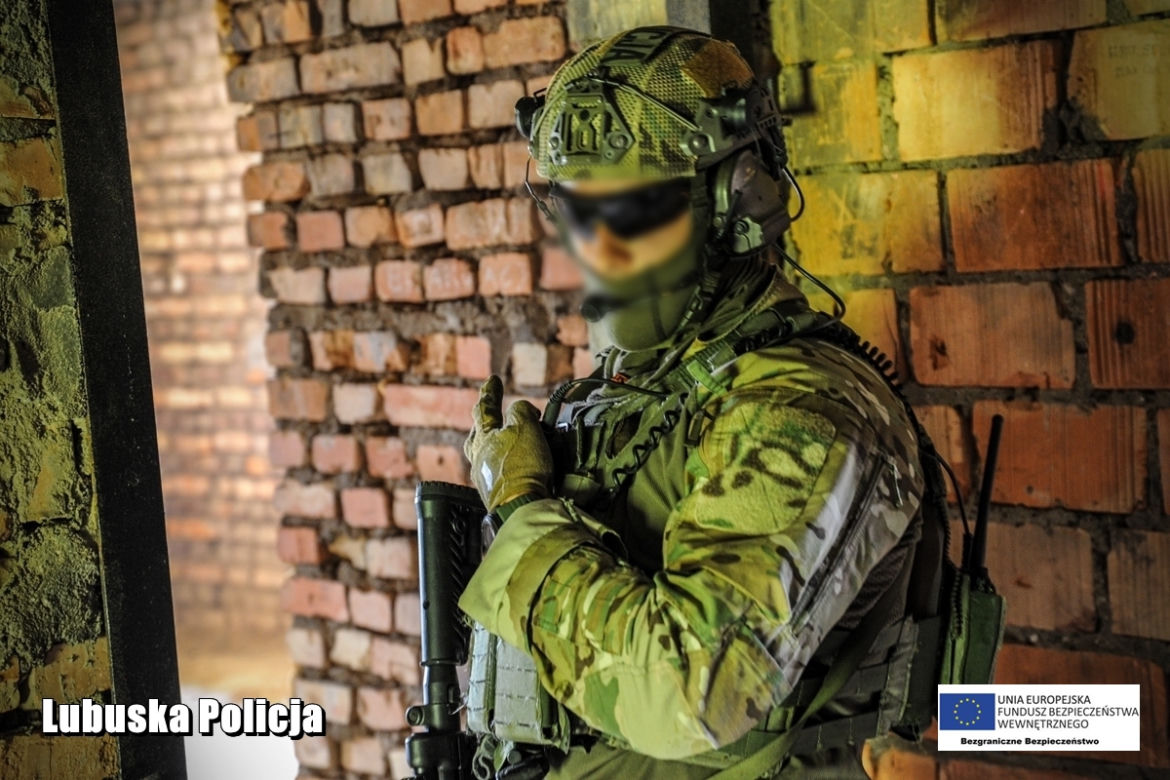Napad i ucieczka - ćwiczenia lubuskich policjantów