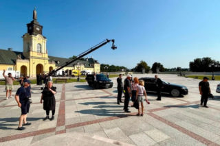 Ranczo. Ekipa filmowa pojawiła się w Pałacu Potockich. Nowe zdjęcia z planu zdradzają fabułę