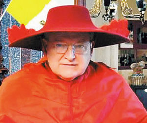 Wyrzucił kardynała pajaca!