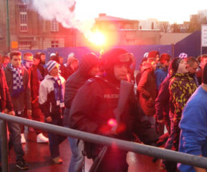 Przemarsz kibiców Wisły Płock na Inea Stadion w Poznaniu