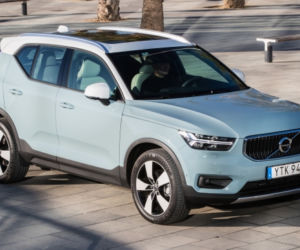 Volvo XC40 D4 Momentum
