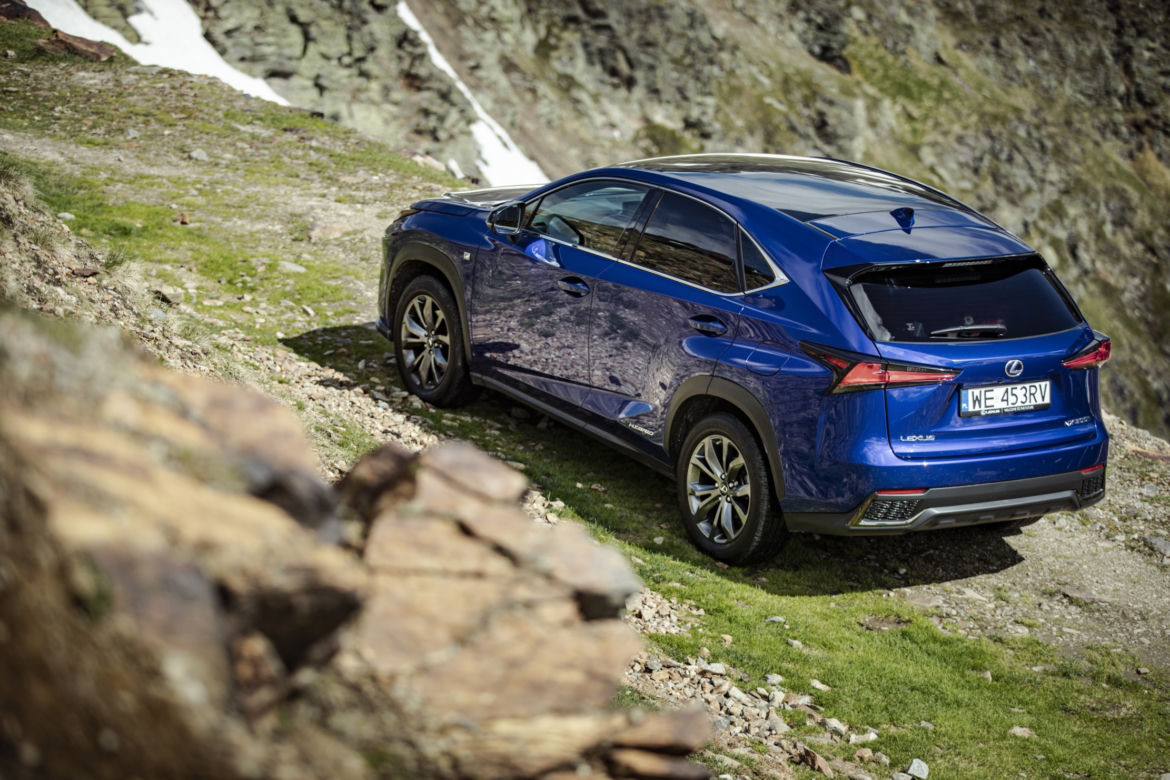 Hybrydowy Lexus NX 300h F Sport