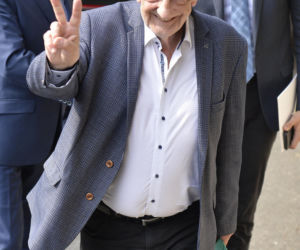 Politycy PiS pilnie wezwani na Nowogrodzką. Co się dzieje?!