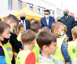 Premier Mateusz Morawiecki uczył dzieci kodeksu drogowego