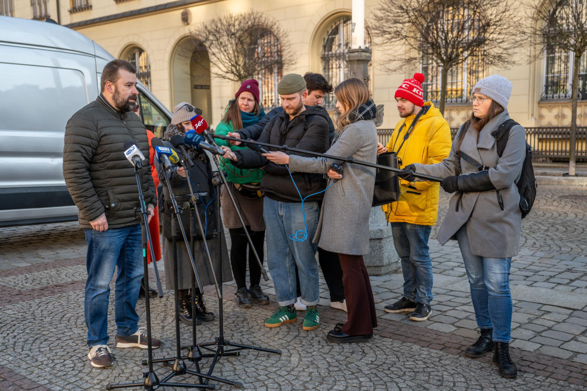 SZOT we Wrocławiu – przekaż ubrania lub znajdź im nowy dom!