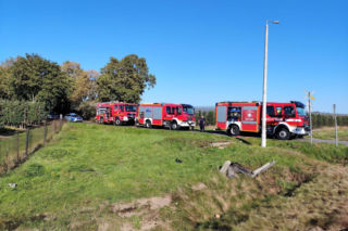 Koszmar pod Wieluniem! Pociąg zderzył się z samochodem. 21-latek nie żyje