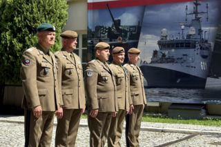 MON wręczył akty mianowania dowódcom