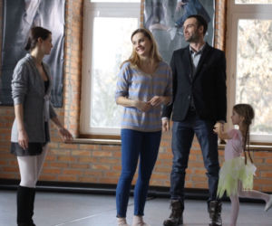 PRZYJACIÓŁKI 2 sezon odc. 19. Inga (Małgorzata Socha), Piotr (Mariusz Zaniewski), Ola (Dominika Janik)