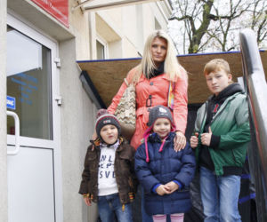 zrzucili na nas wściekliznę