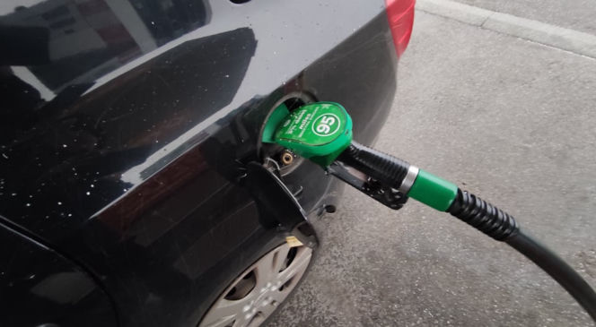 Benzyna w Toruniu poszła w dół! Kierowcy przecierali oczy ze zdumienia