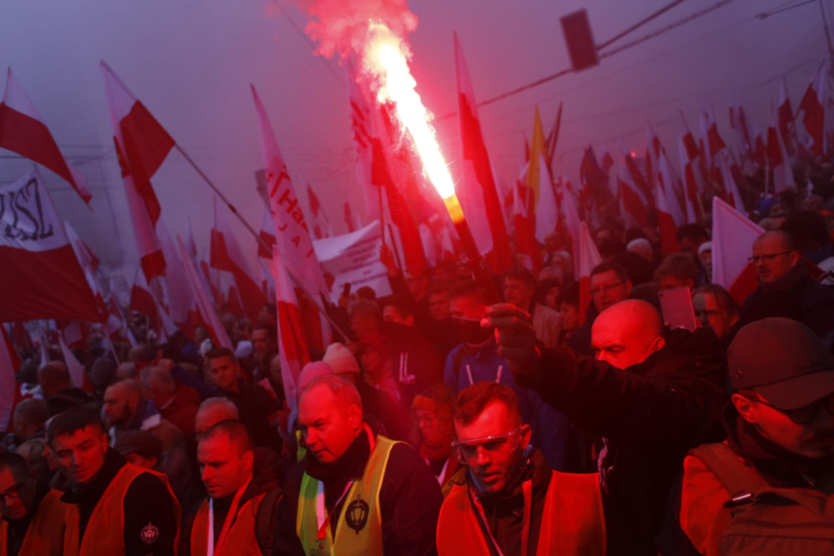 Marsz Niepodległości 2023 Warszawa. ZDJĘCIA. Tak stolica wygląda 11 listopada! GALERIA cz. 2