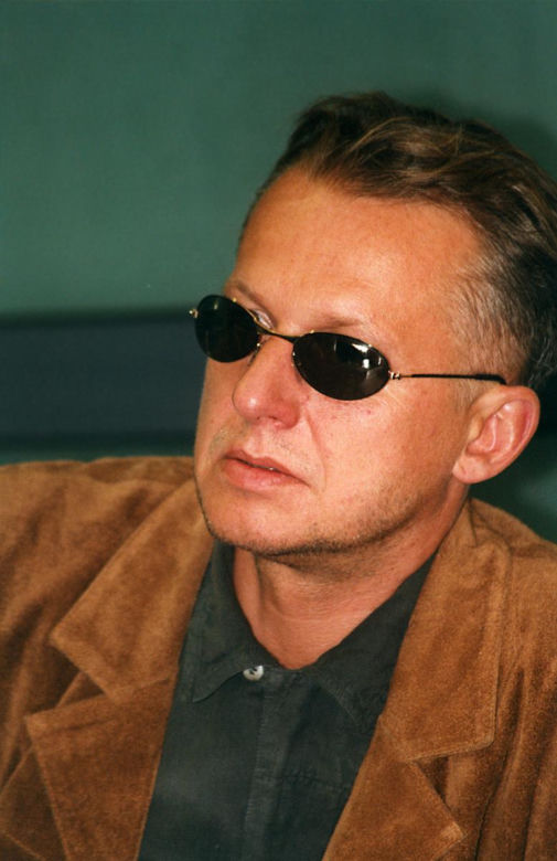 Od "Człowieka z żelaza" po "Kobiety mafii". Tak przez lata zmieniał się Bogusław Linda. Co za metamorfoza!