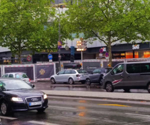 Mengenlehruhr – matematyczny zegar świetlny przy Budapester Str.