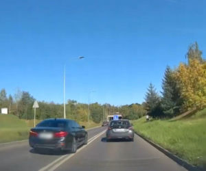 Wyprzedzał na trzeciego. Kierowca BMW odpowie przed sądem