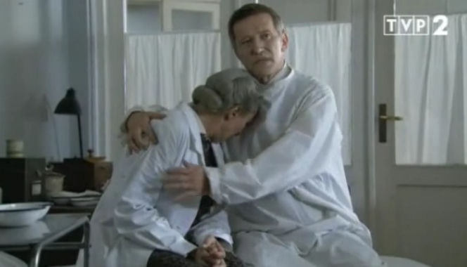 CZAS HONORU 5, odc. 64. Maria Konarska (Katarzyna Gniewkowska), Otto Kirchner (Jacek Mikołajczak)