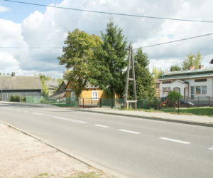 Żołnierz zaatakował siekierą ciężarną żonę