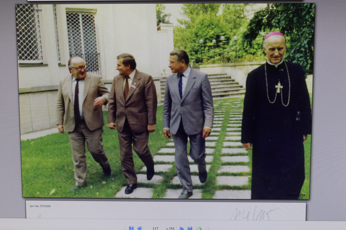 KISZCZAK BRONIŁBY WAŁĘSY?