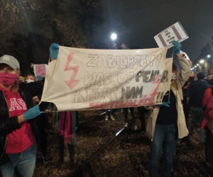 #PiekłoKobiet: Protest na warszawskim Żoliborzu