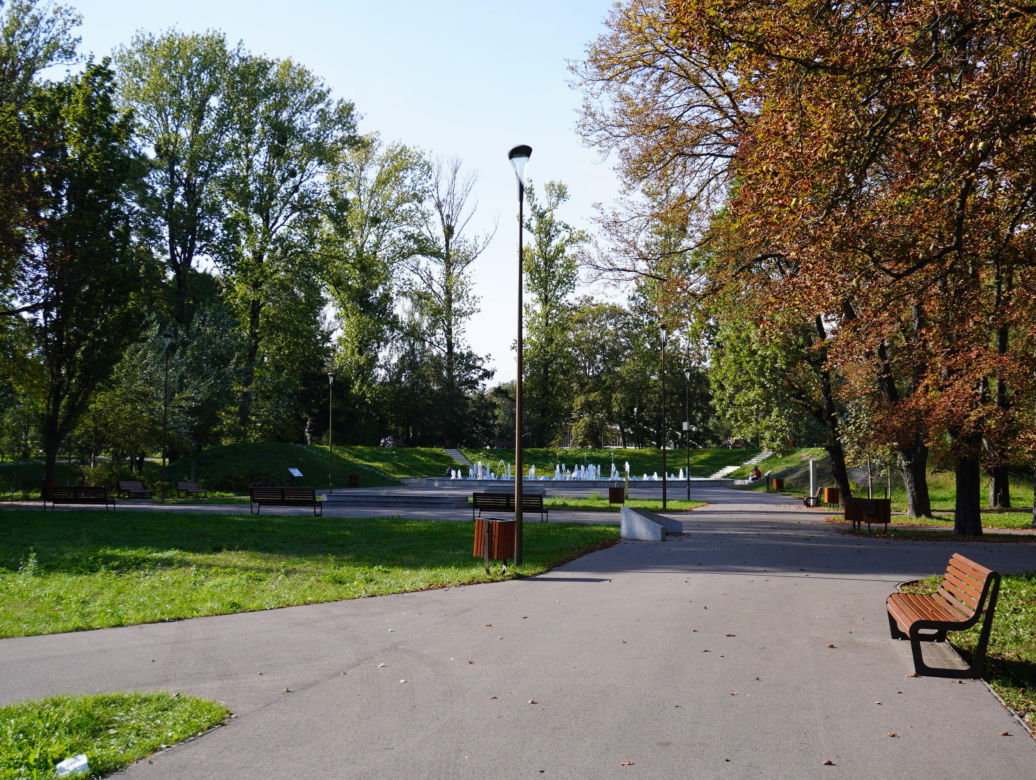 Pierwszy dzień jesieni 2024 w parku Ludowym w Lublinie