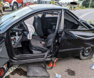 Wypadek seata na DK 65 pomiędzy Mońkami a Knyszynem