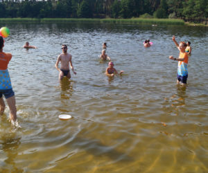 Szaleństwo w wodzie i na lądzie. Patrol ESKA Summer City wpadł na plażę do Piecek [WIDEO, ZDJĘCIA]