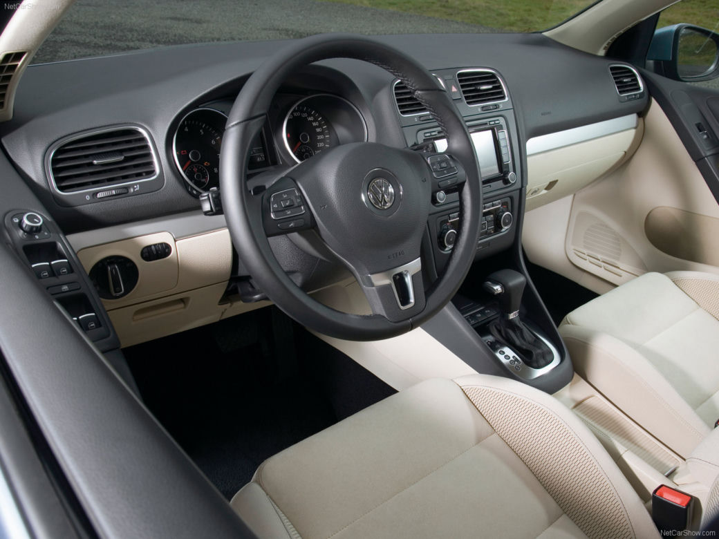 Volkswagen Golf VI hatchback