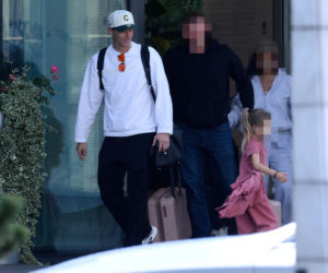 Robert Lewandowski z córkami przyjechał do Warszawy